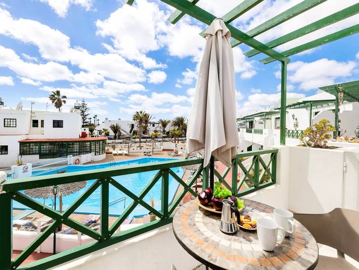 Apartment for 2 people, with pool and terrace in Matagorda
