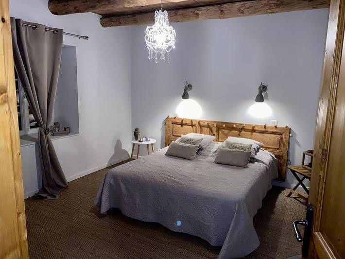 Chambre d’hôte pour 2 personnes, avec jardin ainsi que jacuzzi et sauna