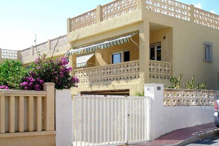 Bungalow für 5 Personen, mit Balkon und Terrasse in Guardamar del Segura