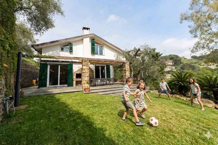 Villa per 12 persone a Imperia