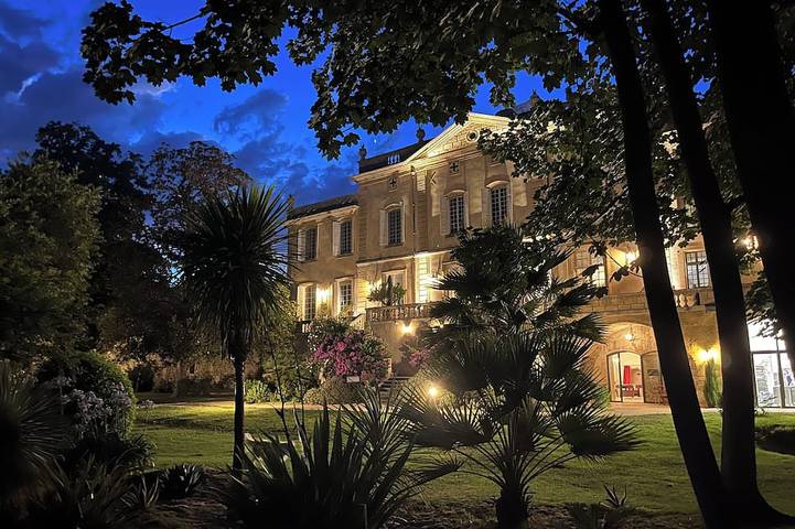 Château pour 28 personnes dans le Gard