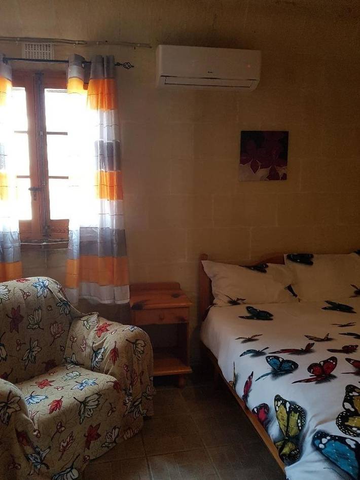 Chambre d’hôte pour 2 personnes, avec piscine ainsi que terrasse et jacuzzi dans Xaghra - 4