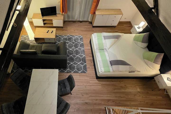 Ganze Wohnung, Willkommen in der Ferienwohnung Dachblick, einer hellen & gemütlichen Unterkunft in Bad Elster, Chemnitz und Umgebung
