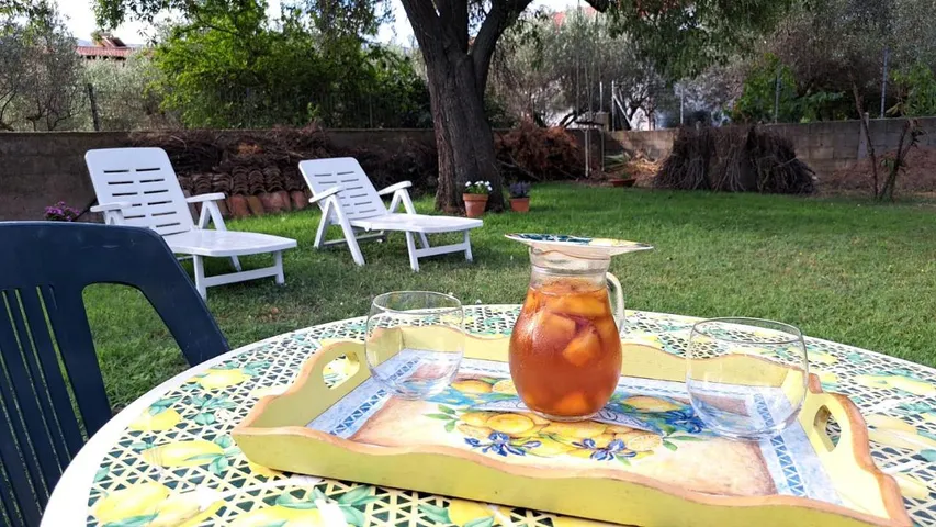Apartamento de vacaciones para 4 personas, con vistas y jardín - 1