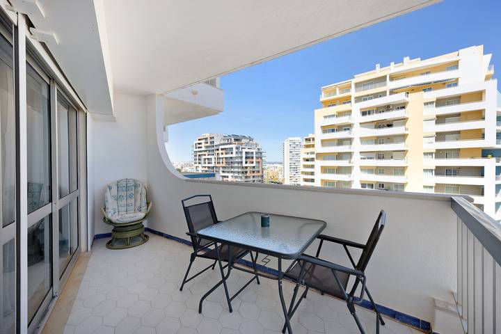 Ferienwohnung für 4 Personen, mit Balkon und Garten in Portimão - 2