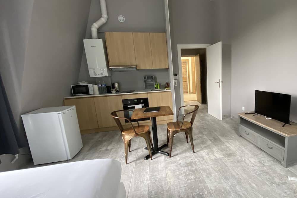 Appartement entier, Studio Agréable et Tout Équipé, Proche Paris et Cdg in Aulnay-sous-Bois, Seine-Saint-Denis