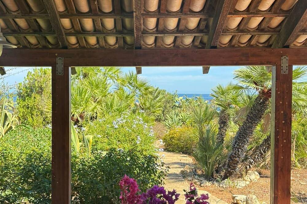 Panoramic villa surrounded by greenery with private access to the sea in Erice, Trapani Province