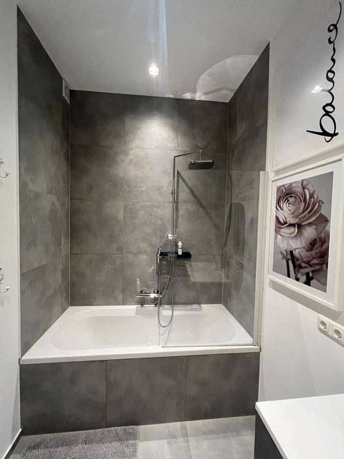 Ganze Wohnung, Lieblingsplatz Neusiedl - Modern Stylish Apartments - Free Parking Burgenland Card - 10 min to Designer Outlet Parndorf and Lake Neusiedl in Neusiedl am See, Neusiedlersee-Hügelland