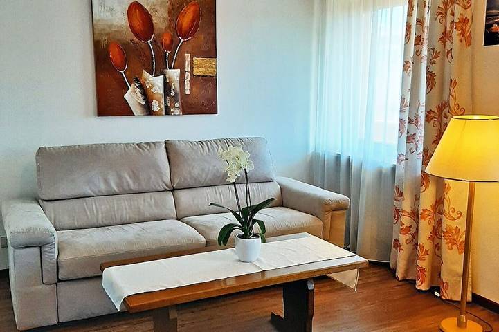Ganze Wohnung, Große Ferienwohnung für 2-4 Personen - Residence Kronstein in Tisens, Prissian in Tisens, Nonsberggruppe