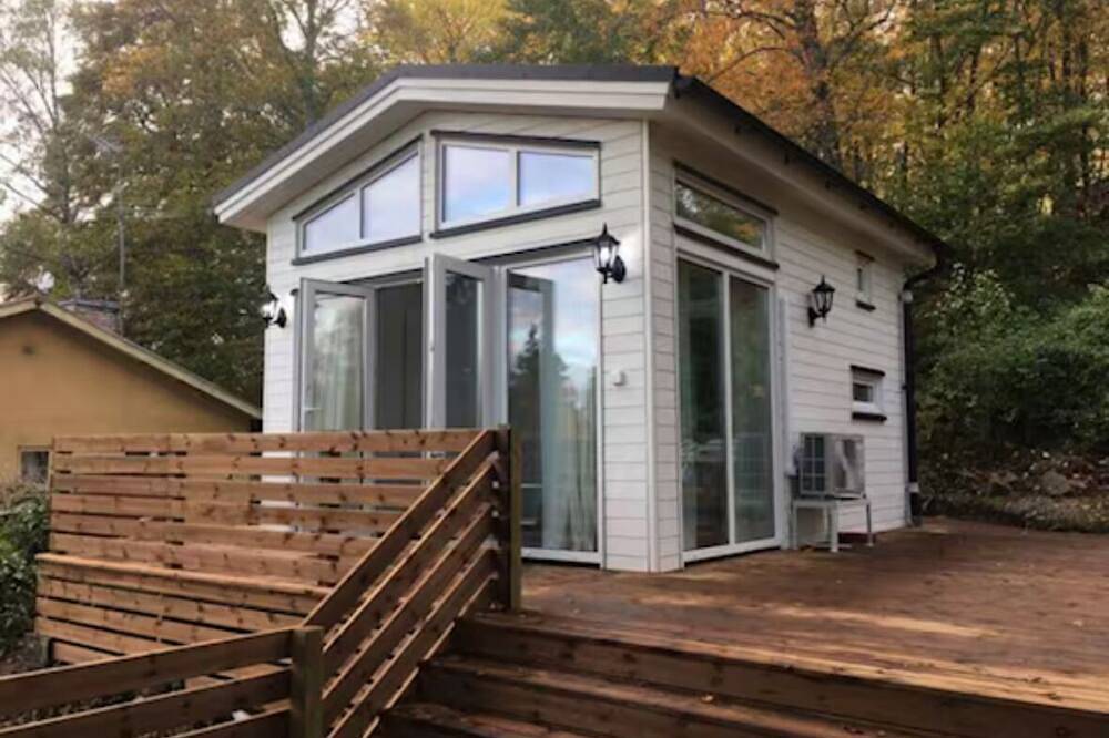 Det va fint stuga in Huddinge, Svenska Östersjön