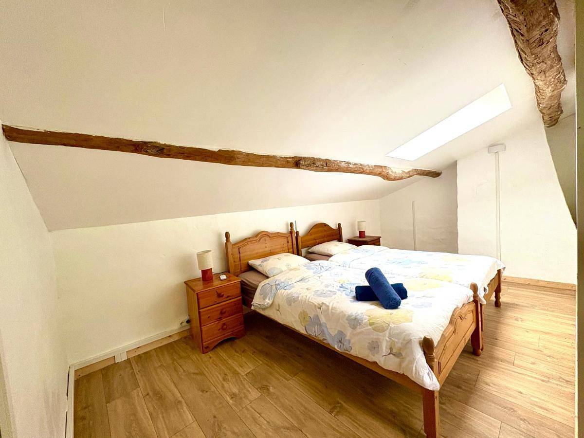 Four-Bedroom House in Vaylats, Quercy