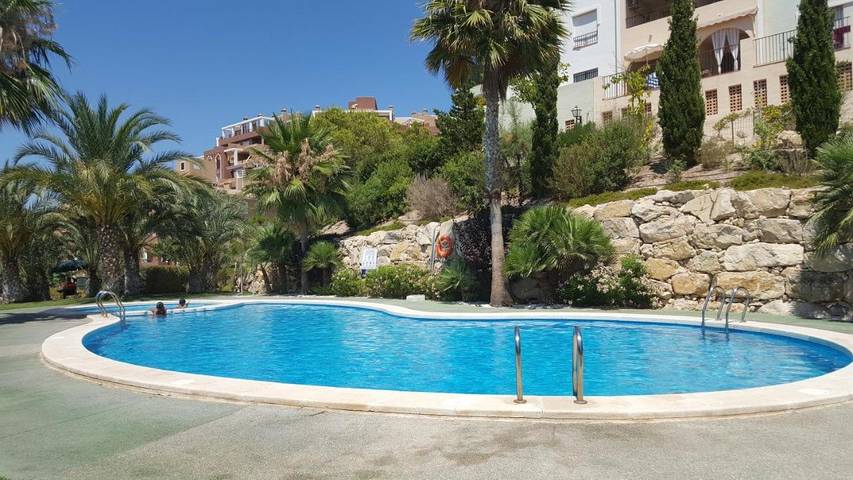 Apartamento de vacaciones para 3 personas, con Balcón y Terraza además de Jardín y Piscina en Bonalba