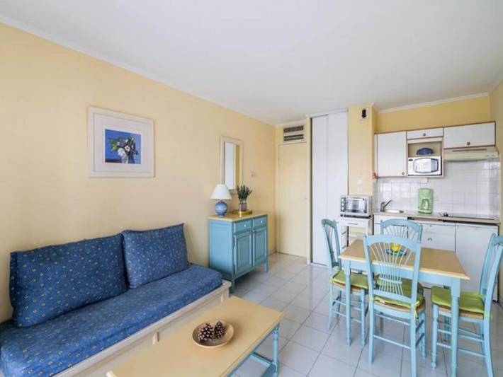 Gîte pour 4 personnes, avec balcon et piscine, animaux acceptés dans Plage du Port Fréjus - 4