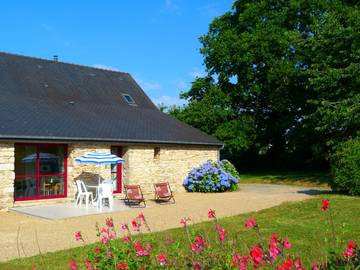 Gîte pour 3 personnes, avec terrasse et jardin dans le Finistère