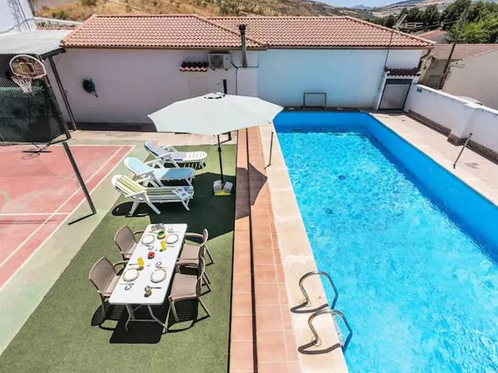 Chalet para 4 personas, con Terraza además de Jardín y Piscina en Alhama - 2