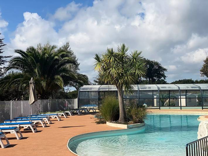 Location de vacances pour 2 personnes, avec Terrasse et Piscine à Combrit