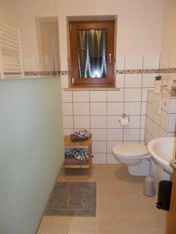 Ferienwohnung für 3 Personen, mit Balkon/Terrasse und Balkon sowie Terrasse und Garten in Bayerischer Jura - 4