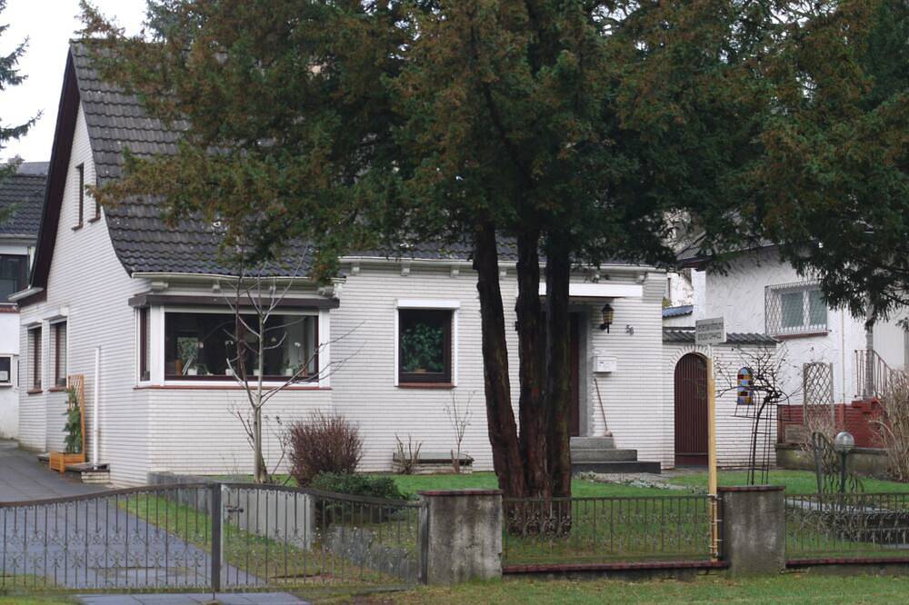 Ganze Wohnung, Direkt am Stadtpark, ideal für Spaziergänge und Besuche im Midsommerland in Harburg (Hamburg), Hamburg