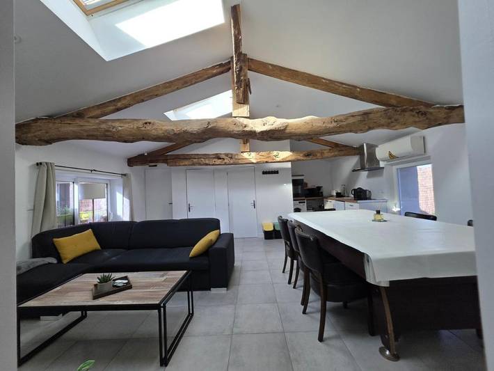 Gîte pour 10 personnes, avec jardin et vue, animaux acceptés dans Brains