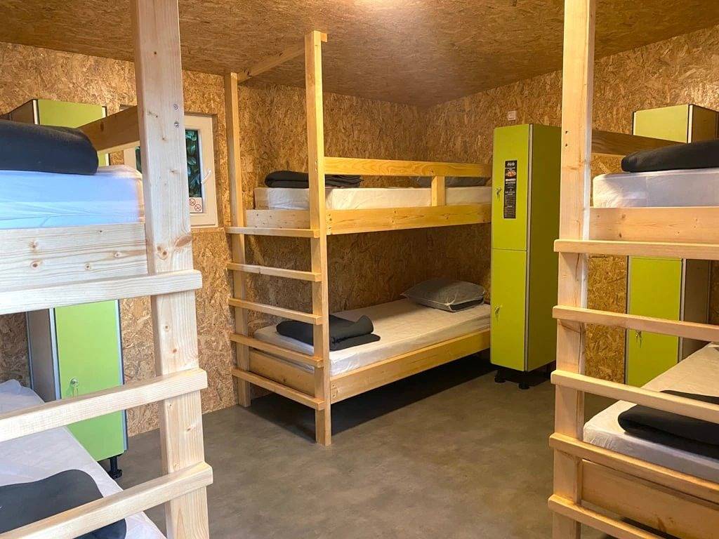 Zecamping 2* locatif 1 pers in Angicourt, Oise