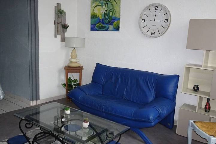Gîte pour 6 personnes, avec jacuzzi et piscine, animaux acceptés à Reyssouze