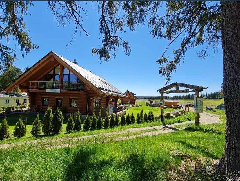 Ganze Wohnung, Naturstammhaus und Appartements Zum Brockenbaecker in Tanne, Harzvorland