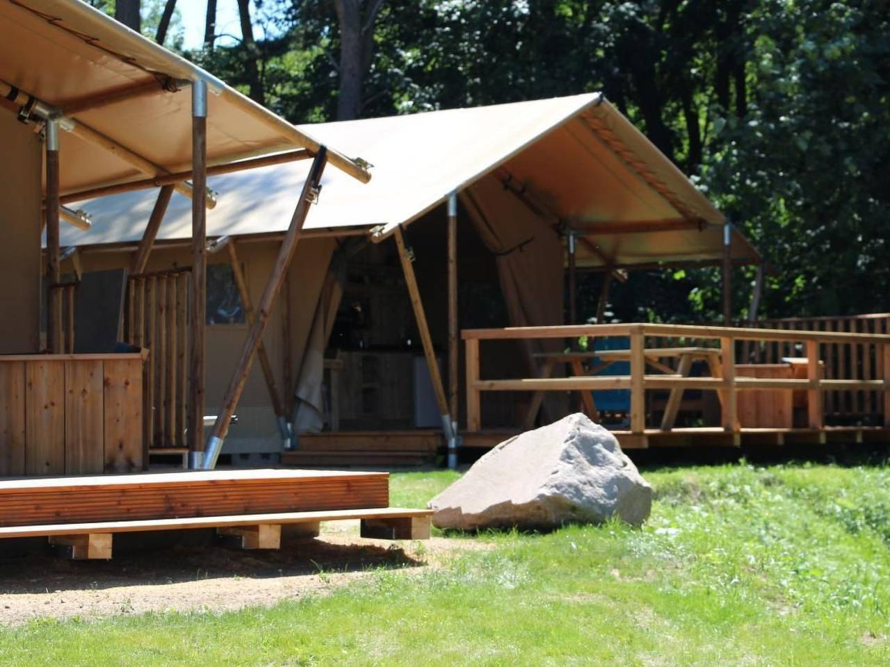 Gemütliches Safarizelt mit Grill und Garten in Lychensee, Lychen