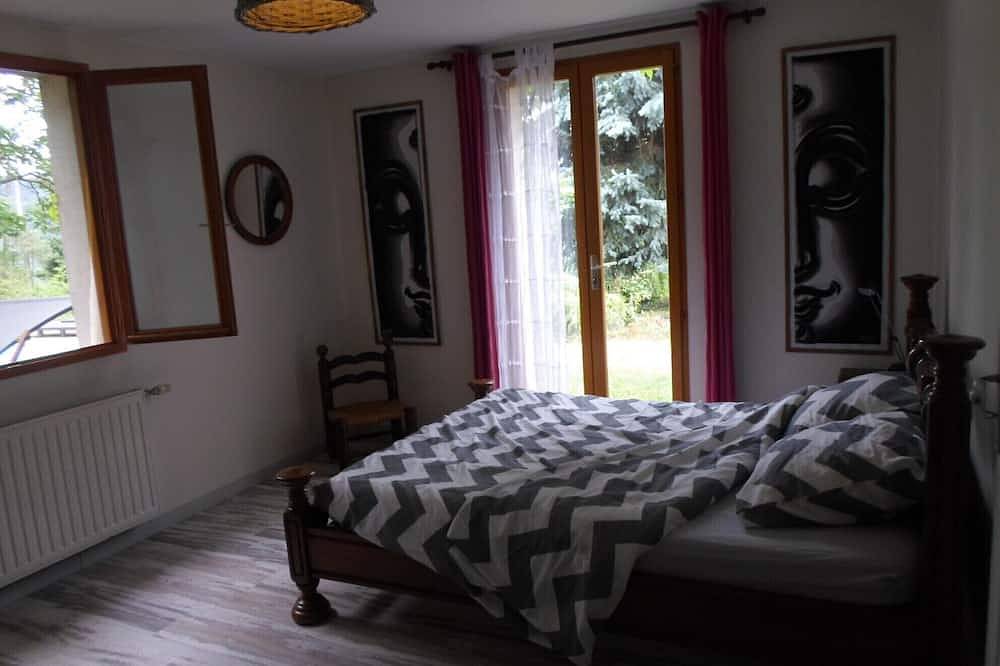 Casa en el campo, piscina privada, 3000 m2 de terreno, vistas impresionantes in Le Crestet, Tournon-sur-Rhône región