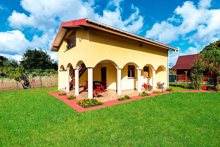 Ferienhaus für 6 Personen, mit Garten in Międzyzdroje