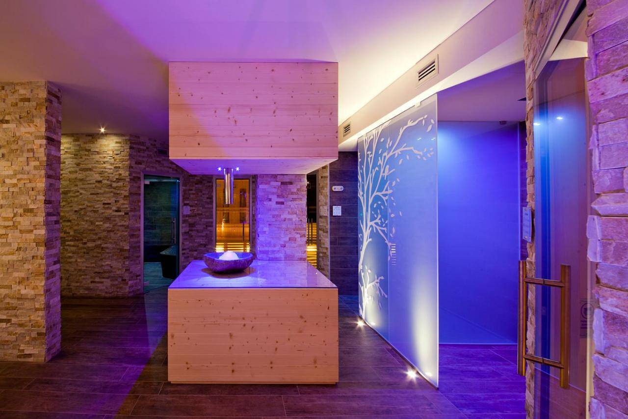 Suite with Mountain View in Passo Tonale, Vermiglio