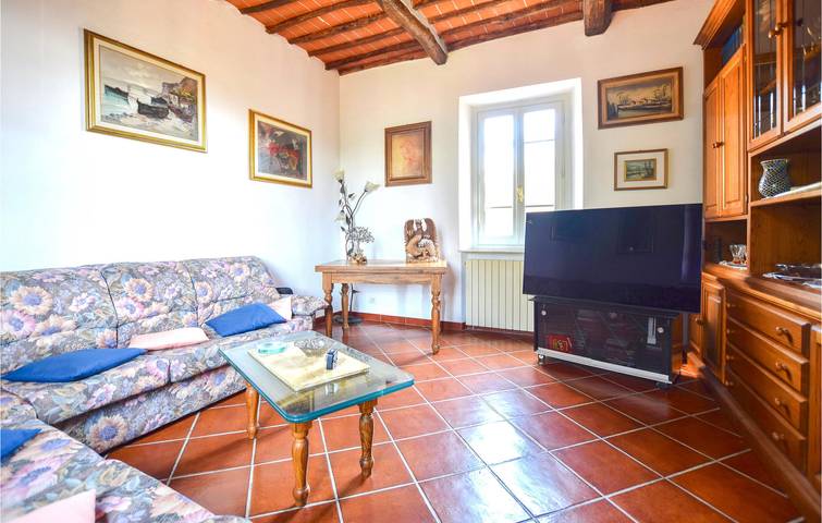 Gartenwohnung in der Nähe von Massarosa: Schlafplätze 3-4 in Massarosa, Italienische Riviera