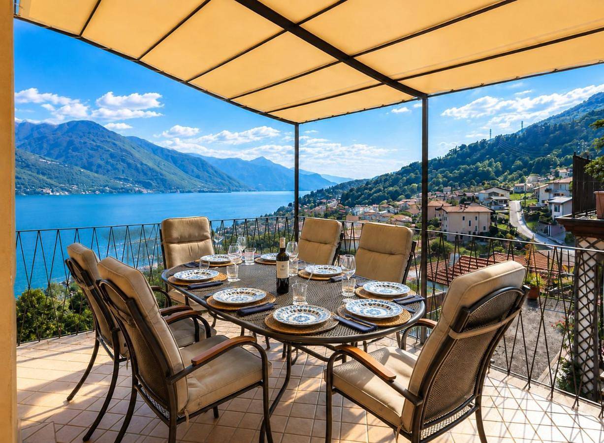 Ganze Wohnung, Luxury Residence La Pianca - Pool and Terrace Lake View in Musso, Gemeinde Musso
