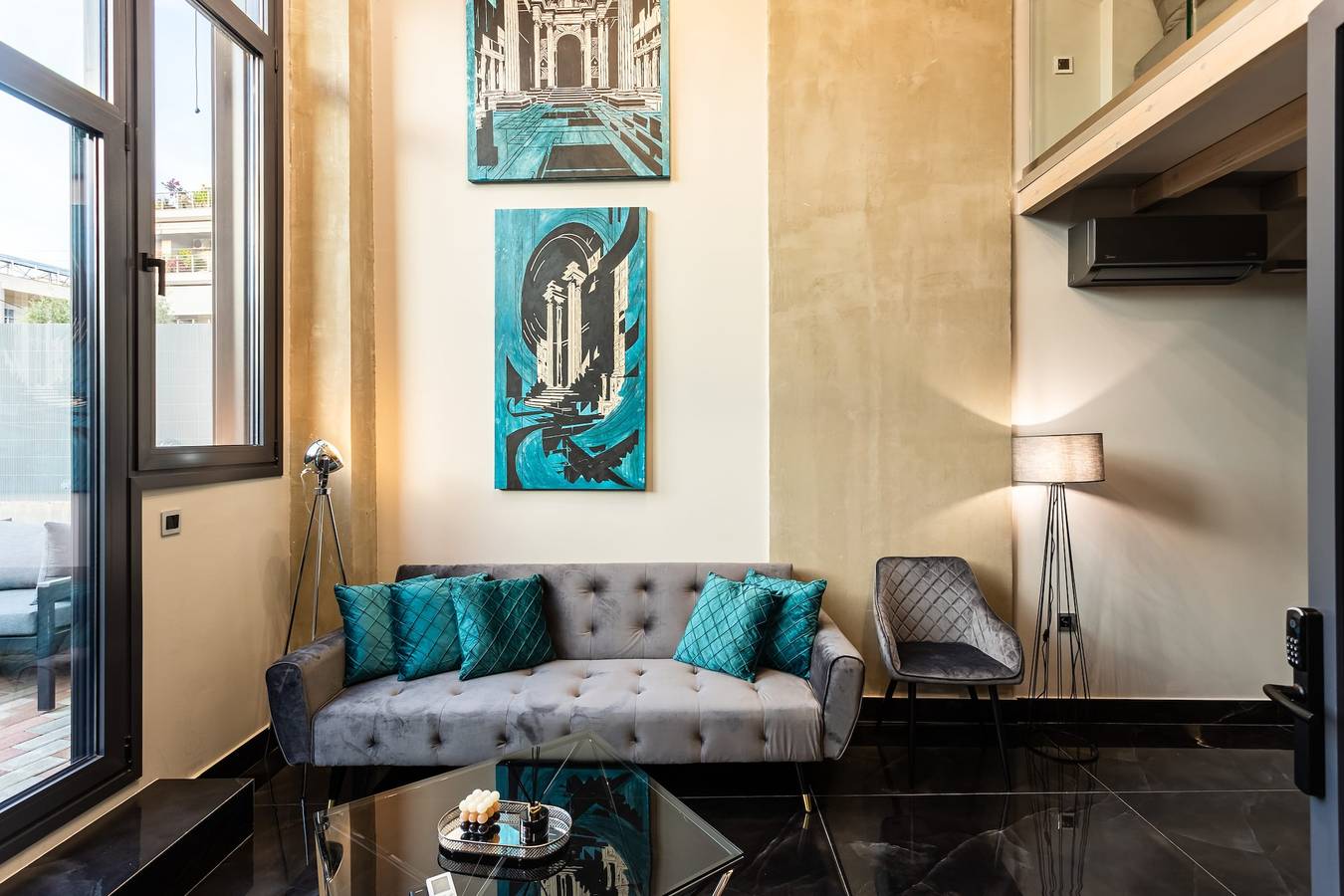 Ganze Wohnung, Ferienwohnung für 3 Personen mit Balkon/Terrasse in Kalamata, Messenien