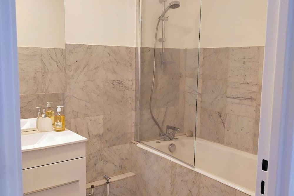 Entire apartment, Appartement Proche Paris et Château de Versailles in Viroflay, Yvelines