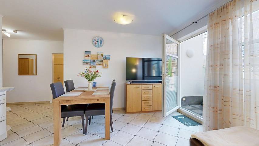 Ganze Wohnung, 3-Zimmer-Wohnung, 2 Schlafzimmern und Sauna im Haus, Tiefgarage, Fahrstuhl in Ostseebad Binz, Binz