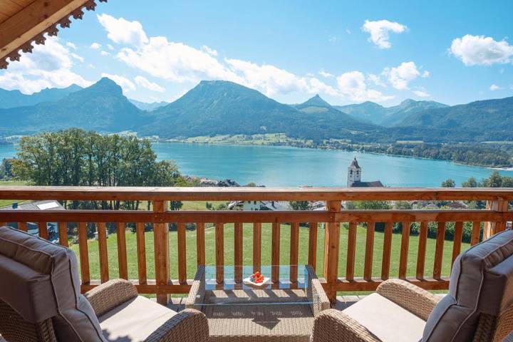 Ferienwohnung für 2 Personen, mit Balkon und Terrasse sowie Garten und Sauna am Wolfgangsee