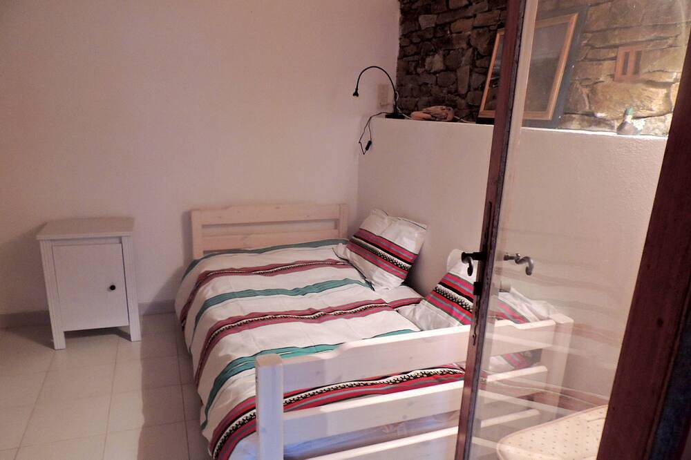 Villa mit Meerblick in einem privaten Bereich von Gaou Bénat - Bormeslesmimosas in Cap Bénat, Bormes-les-Mimosas