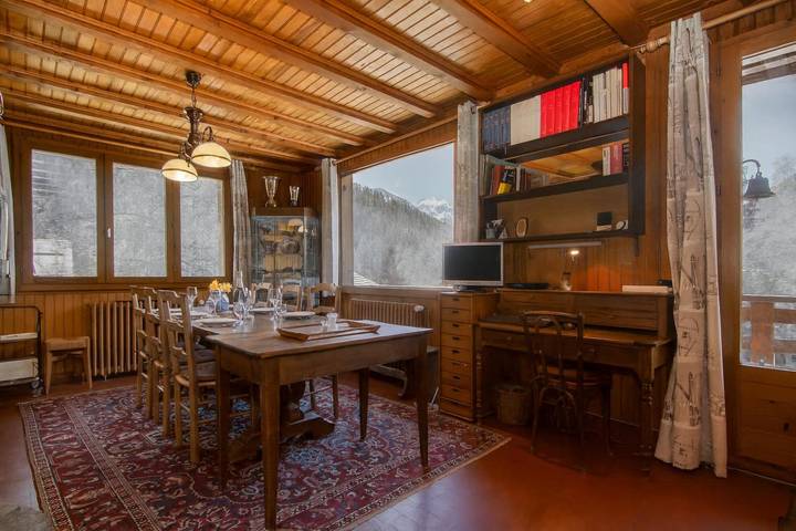 MontBlanc Alpine Ski & Sauna Retreat in Les Grandes Montets, Chamonix-Mont-Blanc