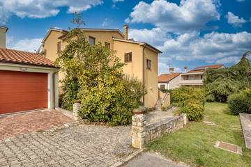 Ferienwohnung für 4 Personen, mit Balkon in Poreč