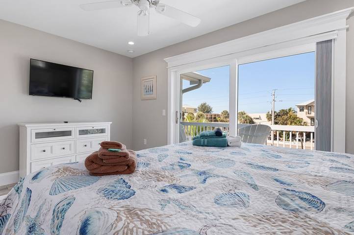 Vacation rental for 17 people in Tampa Bay