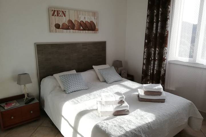 Location de vacances pour 4 personnes, avec terrasse et jardin à Eccica-Suarella - 2