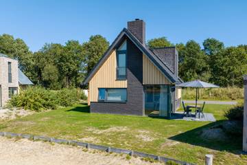 Bungalow für 4 Personen, mit Terrasse und Balkon/Terrasse in Drenthe
