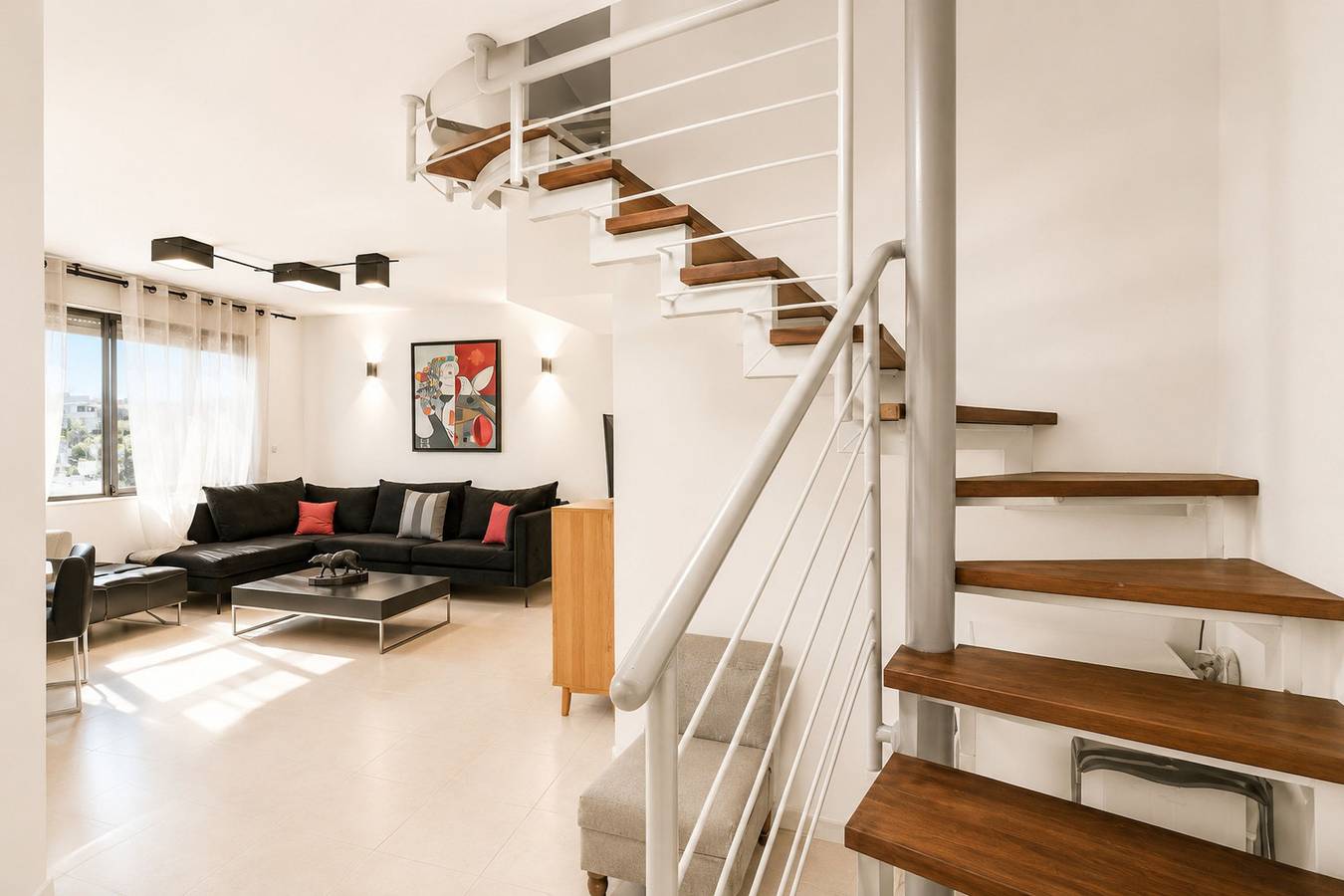 Geheel appartement, Mamad Duplex & Panoramic Terrace near Beach | Feelhome in Tel Aviv, Tel Aviv (district)