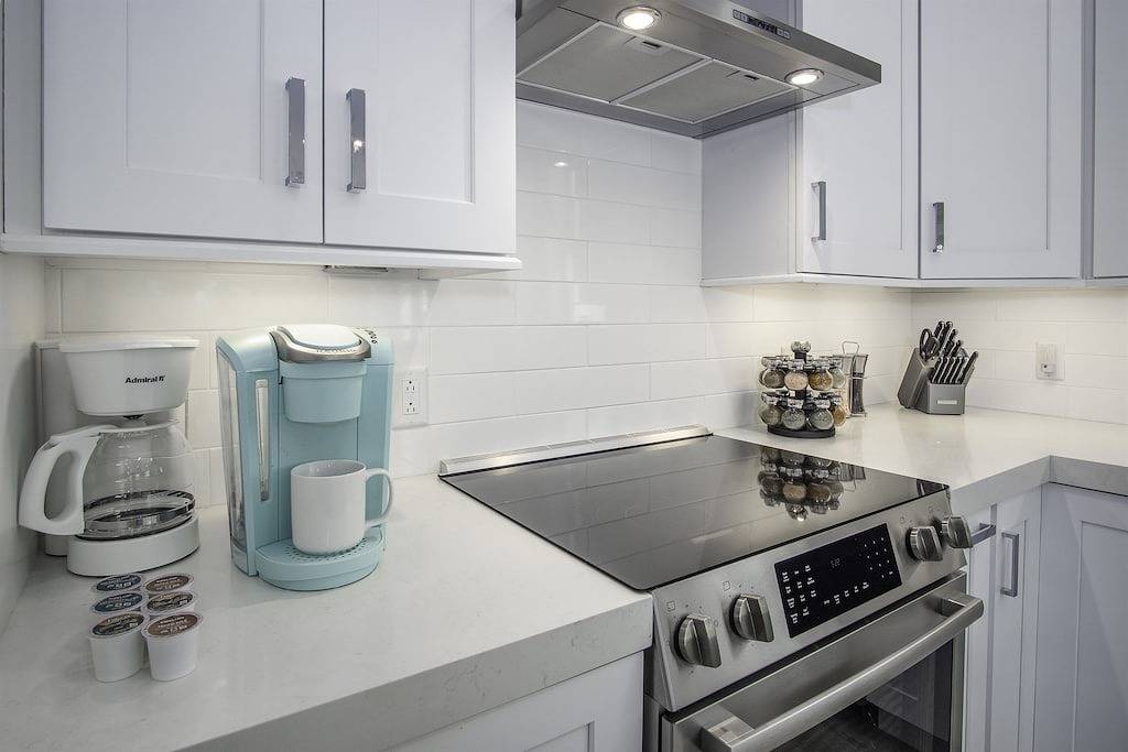 New Home 2 Pools ~ King beds ~ Dockage ~ Kayaks in Upper Matecumbe Key, Islamorada