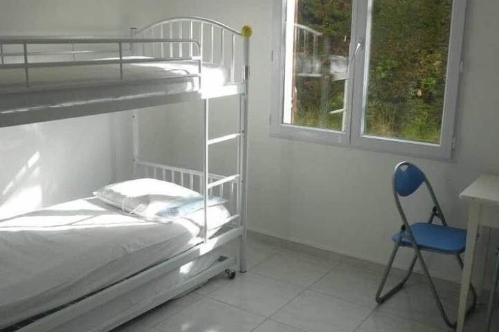 Gîte pour 5 personnes, avec terrasse et jardin dans Plage de Saint-Cyr sur Mer Les Lecques - 3