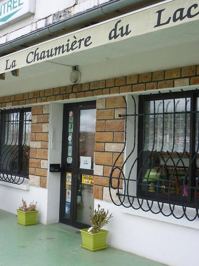 Hotel Restaurant La Chaumiere du Lac in Clairvaux-les-Lacs, Jura Francais