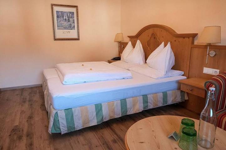 Ferienhaus für 2 Personen, mit Sauna und Garten in Fuschl am See