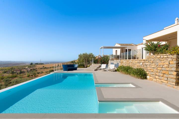 Location de vacances pour 9 personnes, avec terrasse et jardin à Erice - 2