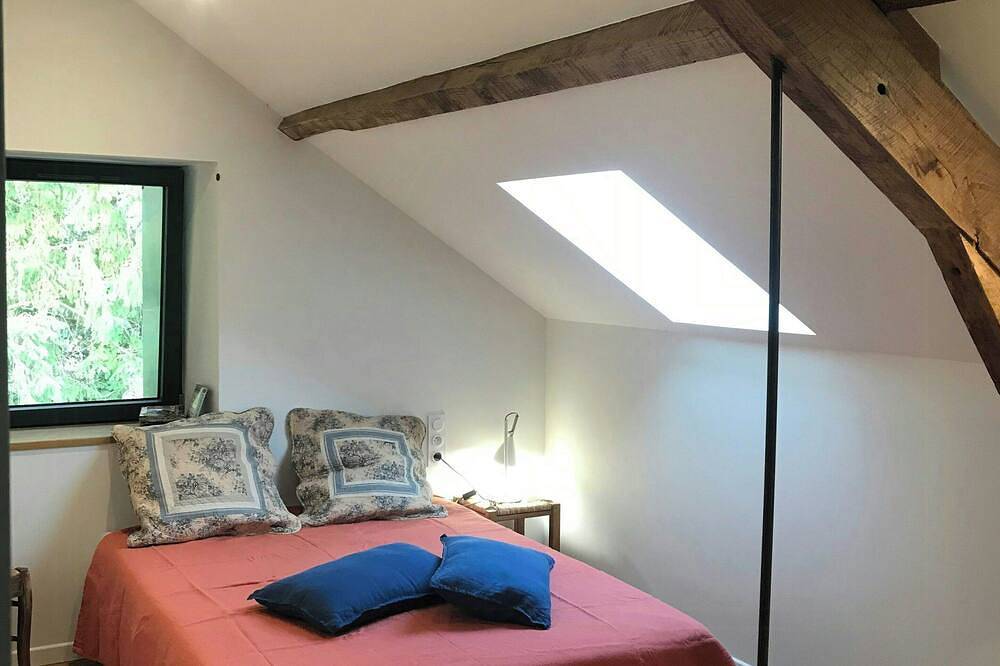 Maison authentique et paisible au cœur du Cantal in Parlan, Région d'Aurillac