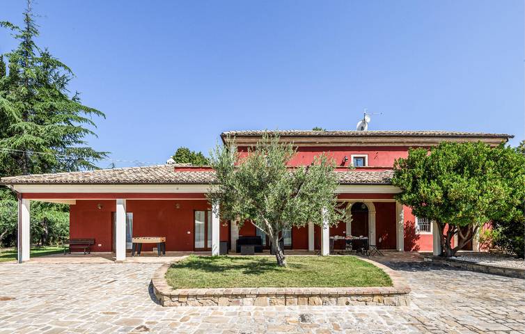 Casa vacanza per 6 persone, con terrazza e piscina nonché giardino, con animali domestici - 1
